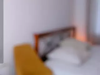 SynneHaymore's Live Sex Cam Show