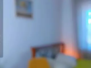 SynneHaymore's Live Sex Cam Show