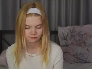 Ch3rryT0ffee's Live Sex Cam Show