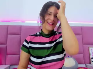 Miaqueen021's Live Sex Cam Show