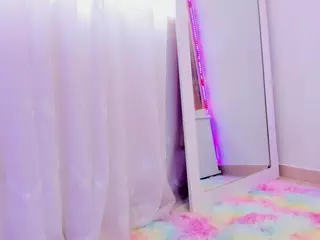 Miaqueen021's Live Sex Cam Show