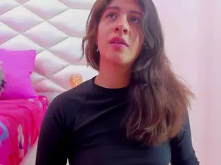 Miaqueen021's Live Sex Cam Show