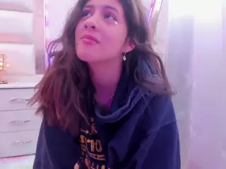 Miaqueen021's Live Sex Cam Show