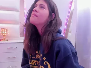 Miaqueen021's Live Sex Cam Show
