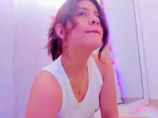 Miaqueen021's Live Sex Cam Show