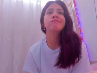 Miaqueen021's Live Sex Cam Show