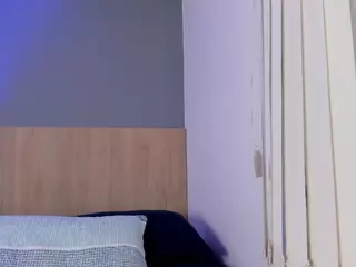 Atenea-Clerk's Live Sex Cam Show