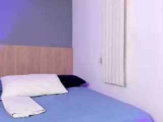 Atenea-Clerk's Live Sex Cam Show