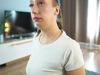 EleneBlacknall's Live Sex Cam Show
