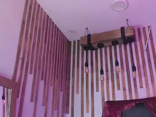 Lunaa-jonhsonn's Live Sex Cam Show