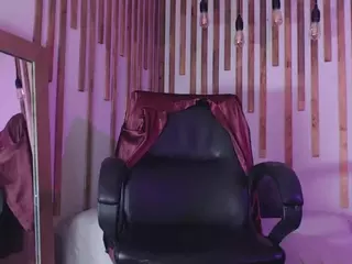 Lunaa-jonhsonn's Live Sex Cam Show