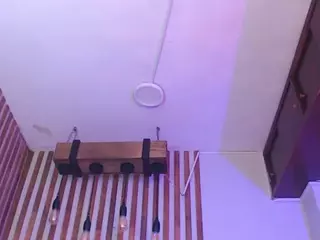 Lunaa-jonhsonn's Live Sex Cam Show