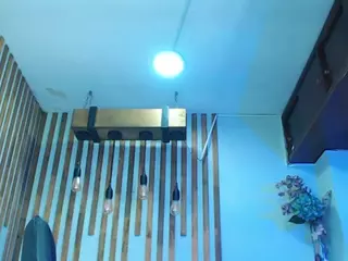 Lunaa-jonhsonn's Live Sex Cam Show