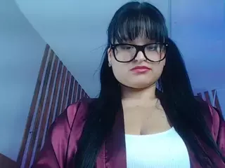 Lunaa-jonhsonn's Live Sex Cam Show