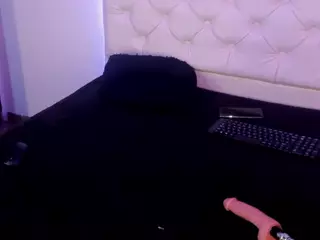 Samaraa-Smith's Live Sex Cam Show