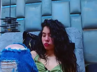 SandraLopez1's Live Sex Cam Show