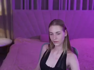 SweetDesiree054's Live Sex Cam Show