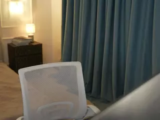 SweetDesiree054's Live Sex Cam Show