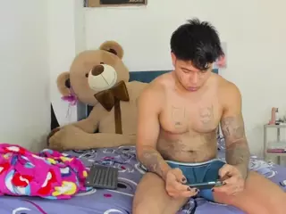 DamonyAlessia's Live Sex Cam Show