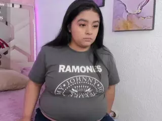 emiily-brrown's Live Sex Cam Show