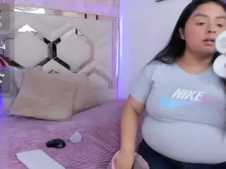 emiily-brrown's Live Sex Cam Show