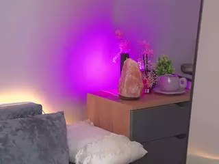 HaileyQueeen's Live Sex Cam Show