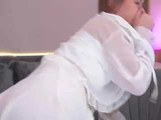 HaileyQueeen's Live Sex Cam Show