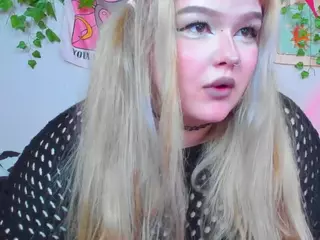 LilMilkyLilly's Live Sex Cam Show