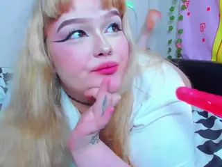 LilMilkyLilly's Live Sex Cam Show