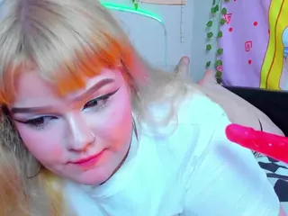 LilMilkyLilly's Live Sex Cam Show