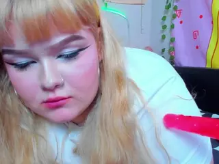 LilMilkyLilly's Live Sex Cam Show