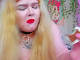 LilMilkyLilly's Live Sex Cam Show