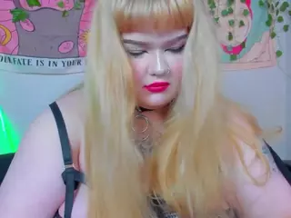 LilMilkyLilly's Live Sex Cam Show