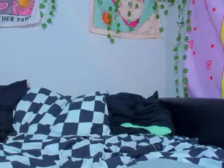 LilMilkyLilly's Live Sex Cam Show