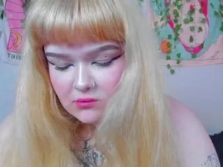 LilMilkyLilly's Live Sex Cam Show