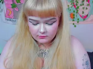 LilMilkyLilly's Live Sex Cam Show