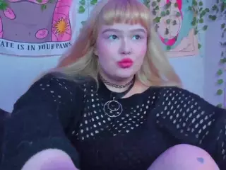 LilMilkyLilly's Live Sex Cam Show