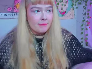 LilMilkyLilly's Live Sex Cam Show