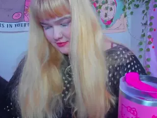 LilMilkyLilly's Live Sex Cam Show