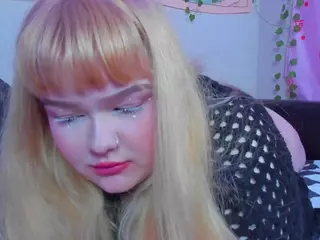 LilMilkyLilly's Live Sex Cam Show