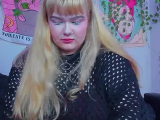 LilMilkyLilly's Live Sex Cam Show