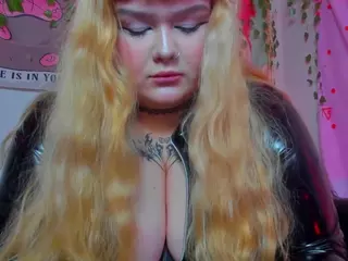 LilMilkyLilly's Live Sex Cam Show