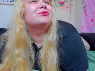LilMilkyLilly's Live Sex Cam Show