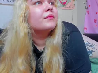 LilMilkyLilly's Live Sex Cam Show