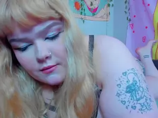 LilMilkyLilly's Live Sex Cam Show