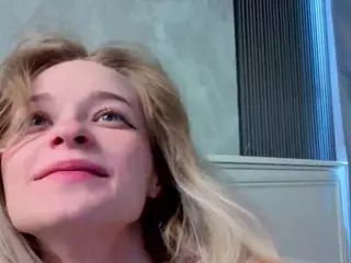 vialeta-baby's Live Sex Cam Show