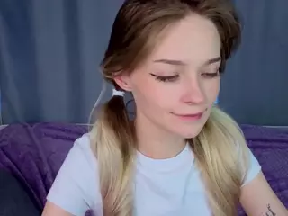 vialeta-baby's Live Sex Cam Show