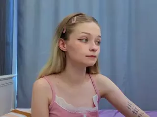 vialeta-baby's Live Sex Cam Show
