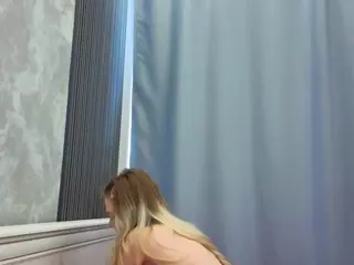 vialeta-baby's Live Sex Cam Show