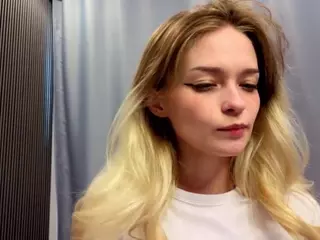 vialeta-baby's Live Sex Cam Show